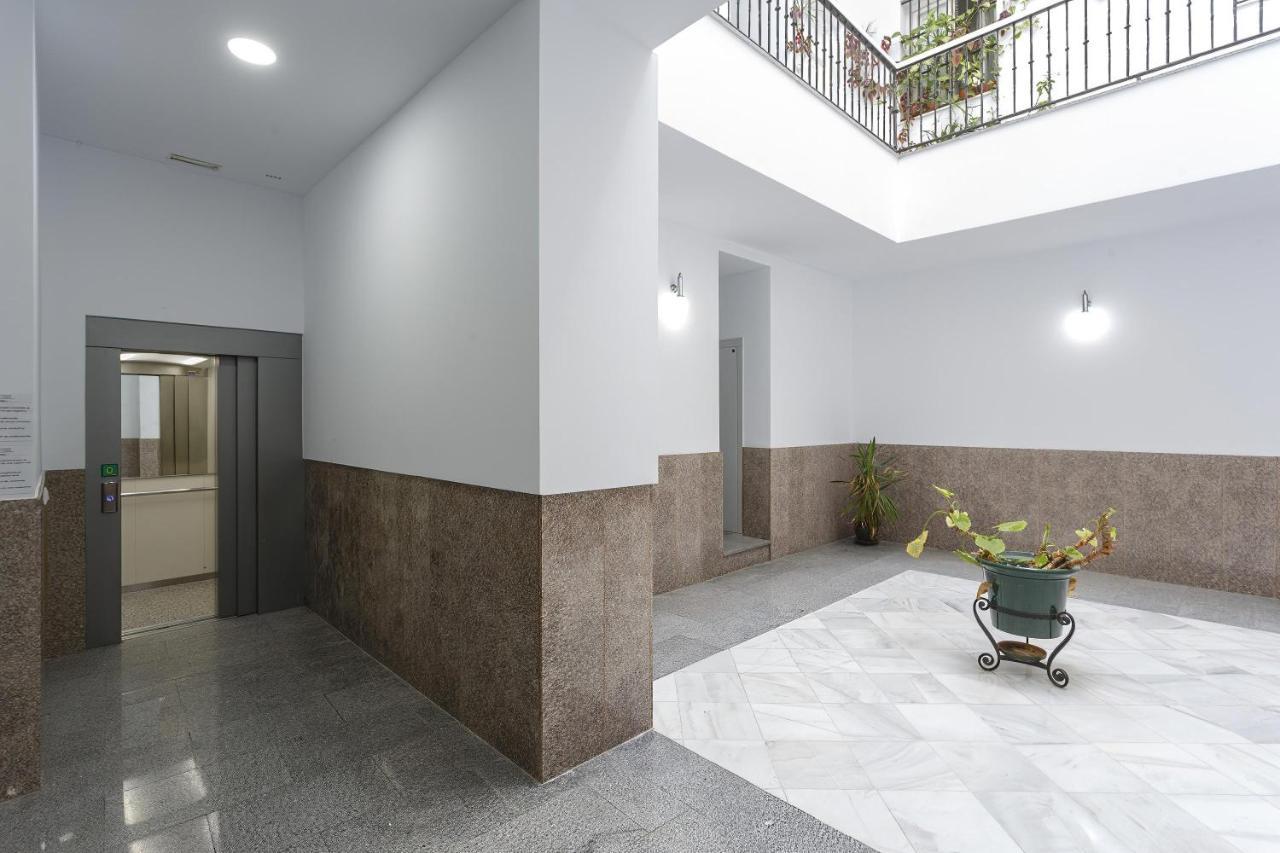Apartamentos El Capitan Veneno By Cadiz4Rentals Dış mekan fotoğraf