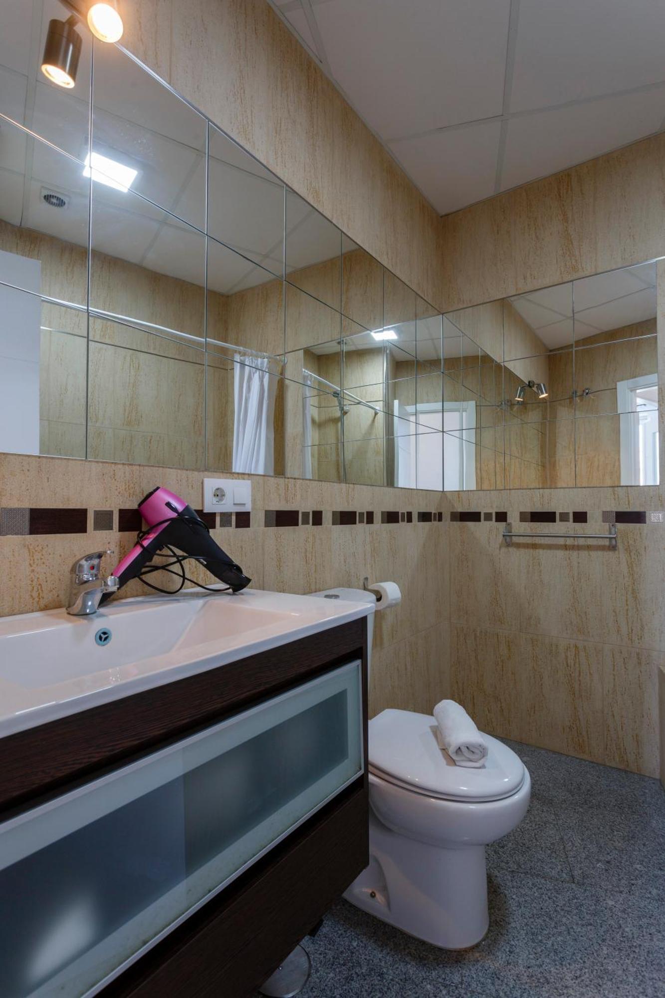 Apartamentos El Capitan Veneno By Cadiz4Rentals Oda fotoğraf